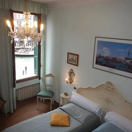 Ovidius Hotel