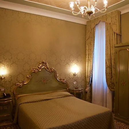 Ovidius Hotel