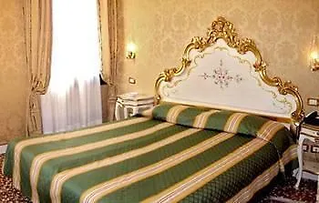 Ovidius 3* Venice