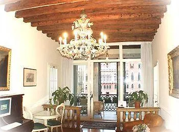 Ovidius Hotel 3*